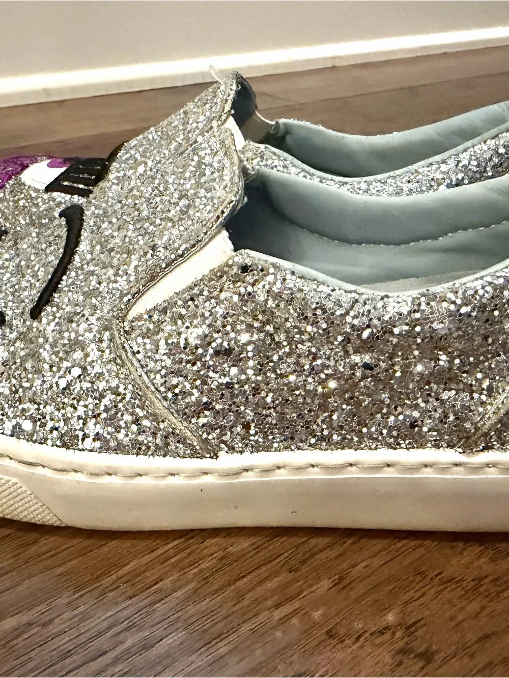 CHIARA FERRAGNI ITALY SHOES WINK EYE SILVER GLITTER LEATHER SLIP ON SNEAKER